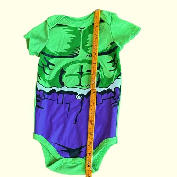 Marvel Avengers Hulk Boys Cuddly Cosplay Short Sleeve Bodysuit. 18 Months. - Picture 3 of 5